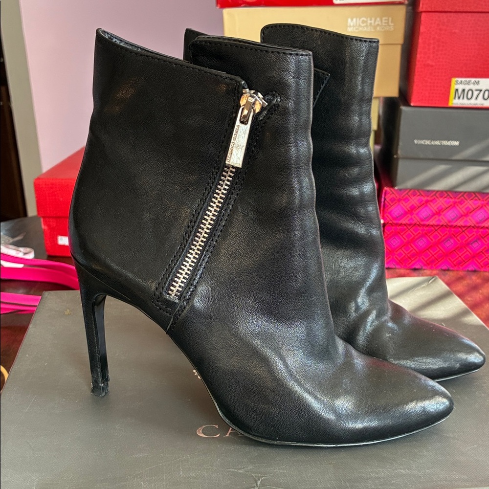 Vince Camuto Black Leather Pointed Toe Ankle Booties with Side Zip